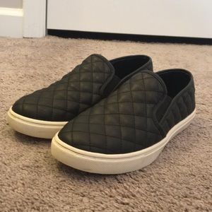 Steve Madden Women’s Ecentrcq Slip-on Sneakers